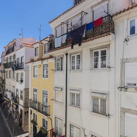 Authentic Alfama's By Lovelystay Апартаменты *